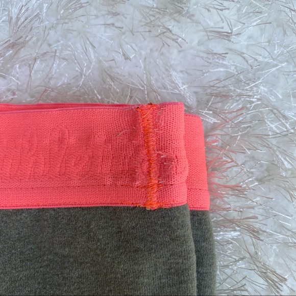 Lululemon Live Natural Legging Yoga Pant Green/Pink size 6 - Picture 10 of 11